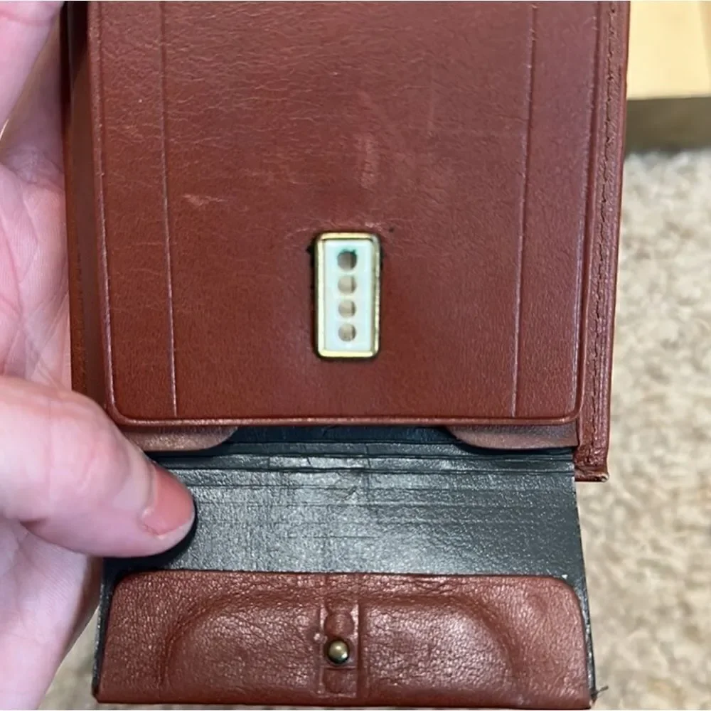 ROLFS Cowhide Leather Wallet From Montgomery Ward Dept Store 70's Vintage New